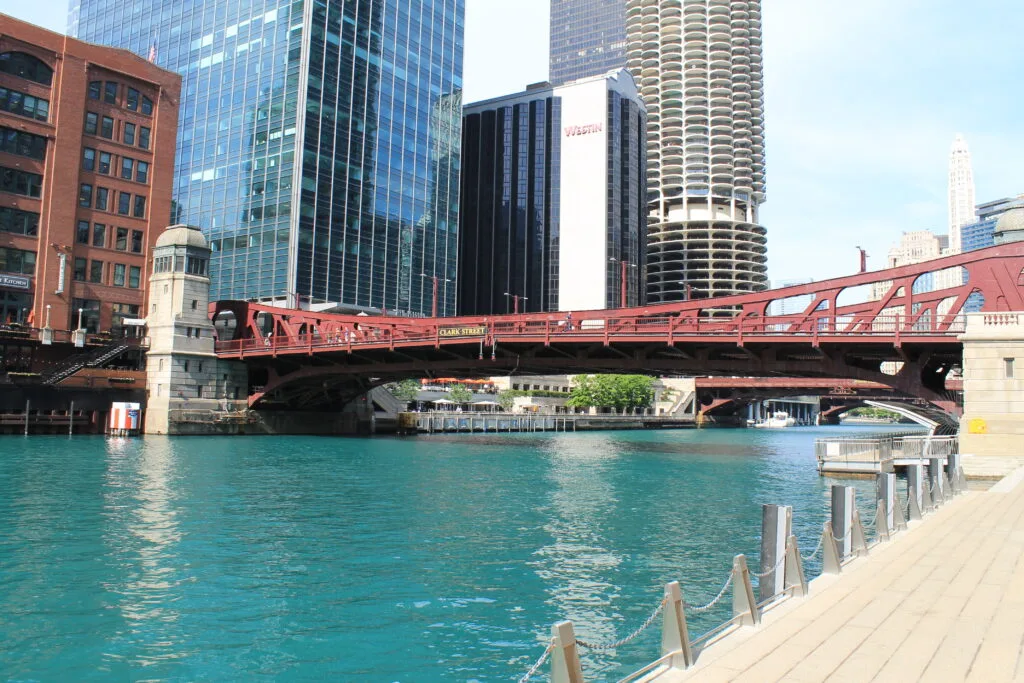 Những Con Đường Sáng Tạo Trong Giải Toán Hình Học: Khám Phá Phương Pháp Chuyên Sâu Nâng Cao Tư Duy