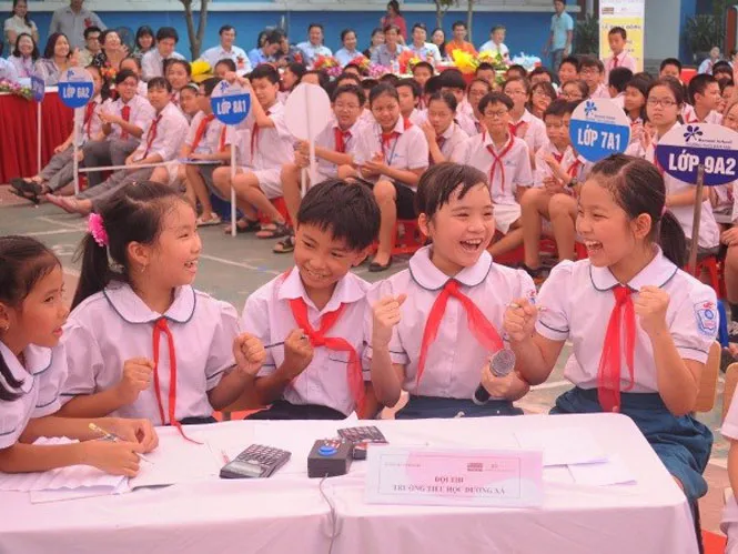 Học sinh Việt Nam hào hứng tham gia cuộc thi giải toán qua mạng ViOlympic