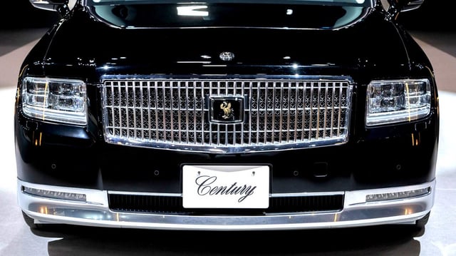 Giải Toán Lớp 5 Trang 60 Kết Nối Tri Thức: Phân Tích Chuyên Sâu Các Bài Tập Đổi Đơn Vị Diện Tích