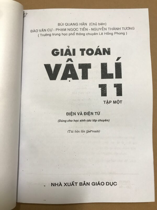 Giải Toán Vật Lý 11 Tập 1: Hướng Dẫn Chi Tiết Và Chuẩn Xác