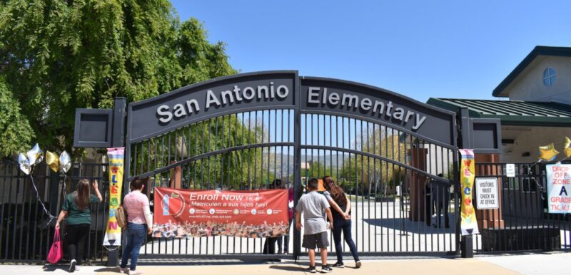 Đề Thi Tiếng Việt Lớp 2 Cuối Học Kì 1: Dạy Trẻ Lòng Biết Ơn Qua Bài Học Ngôn Ngữ