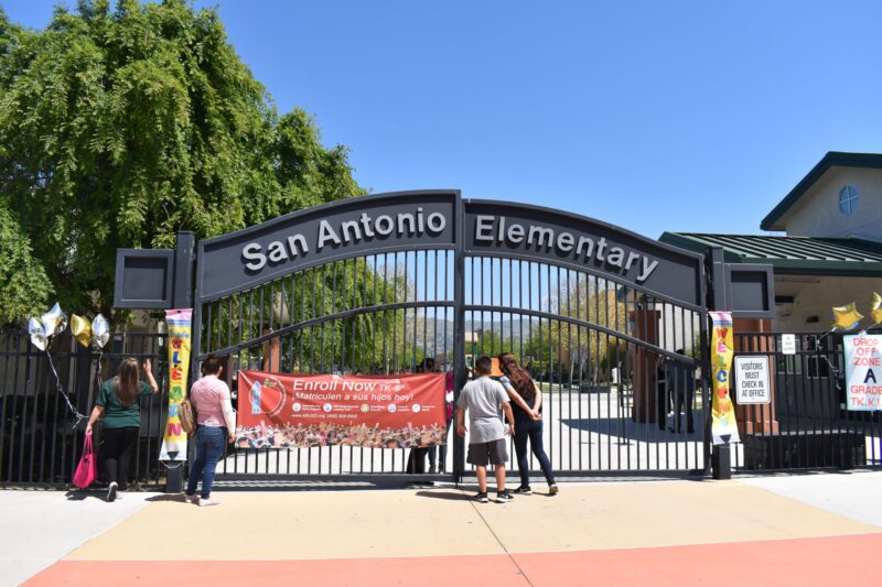 Đề Thi Tiếng Việt Lớp 2 Cuối Học Kì 1: Dạy Trẻ Lòng Biết Ơn Qua Bài Học Ngôn Ngữ