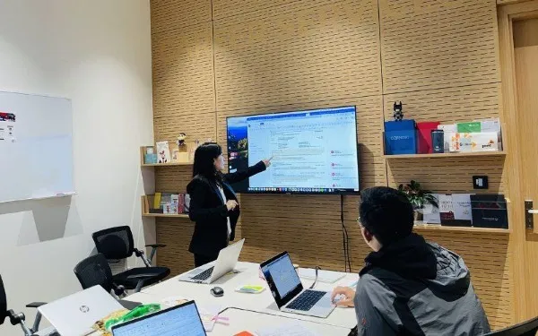 Sinh viên cần được tư vấn 1-1 để giải quyết những khúc mắc riêng trong sự nghiệp