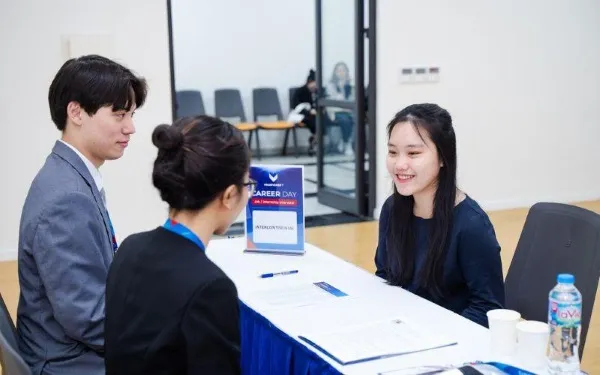 Sinh viên VinUni tham gia thực tập tại các doanh nghiệp lớn để lấy kinh nghiệm thực tế