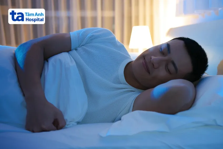 Sơ đồ mô phỏng các lợi ích cốt lõi của việc duy trì thời lượng ngủ sâu ổn định