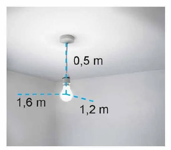 Chiếc đèn treo trong một góc phòng được mô phỏng qua tọa độ