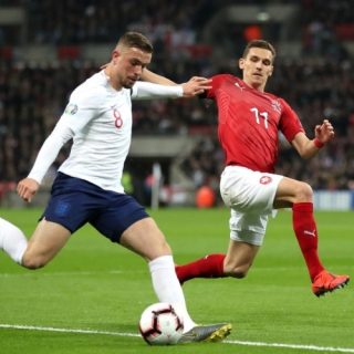 Deep-Lying Playmaker – Đạo diễn trận đấu từ tuyến dưới